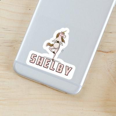 Shelby Autocollant Licorne de yoga Shelby Autocollant Licorne de yoga Image